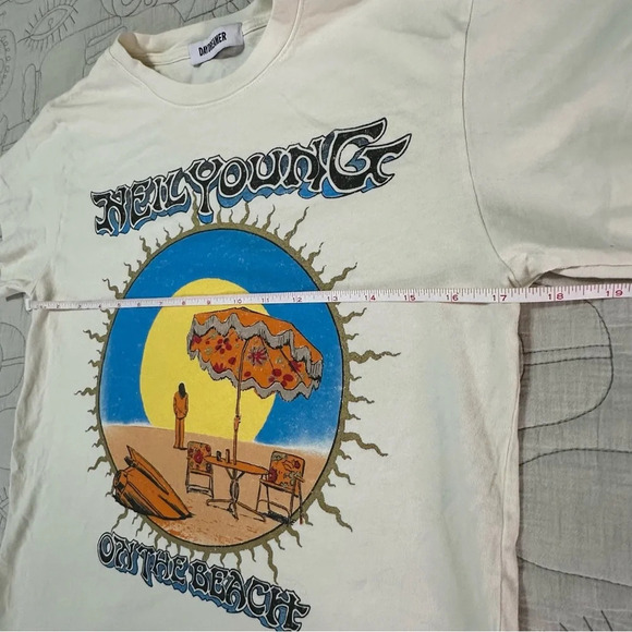 NWOT Daydreamer Neil Young on the Beach Tour Tee Size XS - Picture 7 of 9